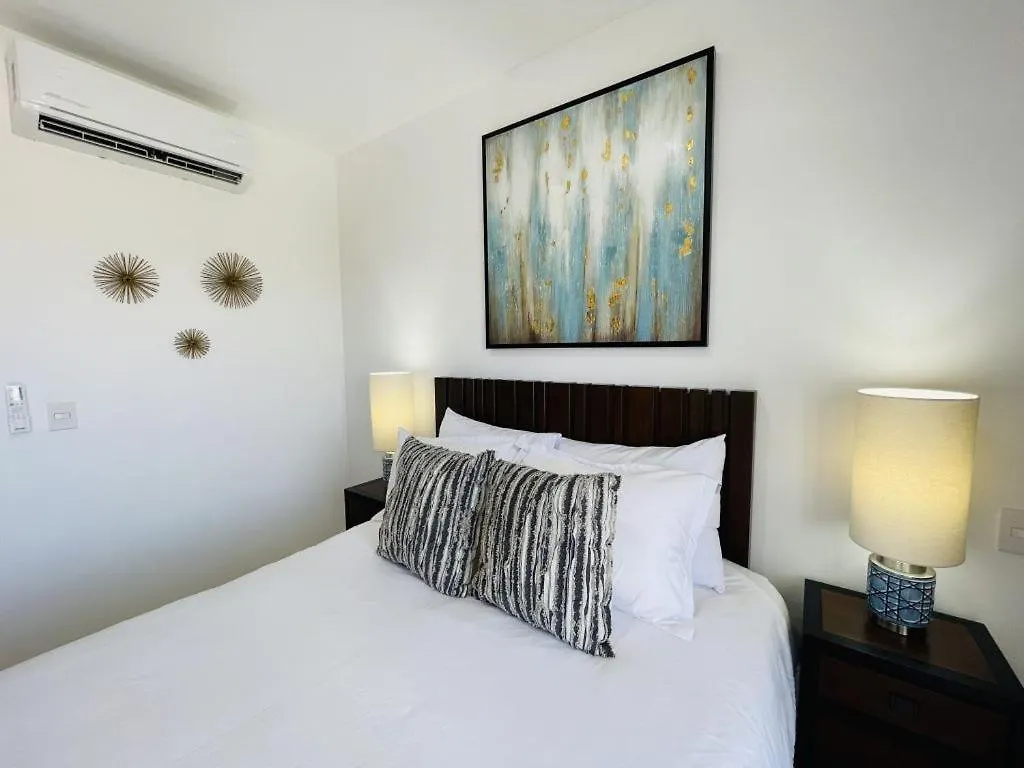 Marina Cerritos: Rooftop Pools Near Beach Масатлан Апартаменты
