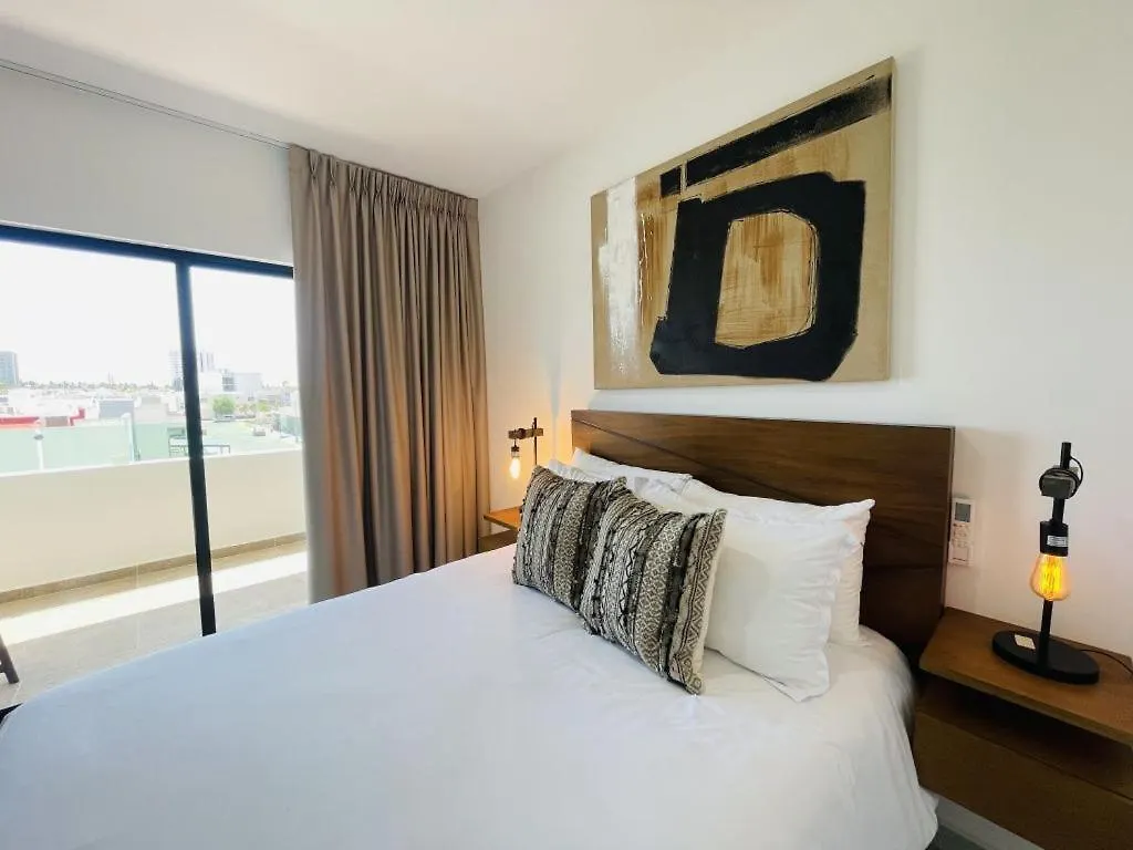 Marina Cerritos: Rooftop Pools Near Beach Масатлан Мексика